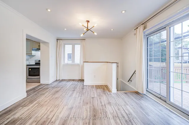 Additional image 6 of 293 Poyntz Ave