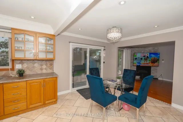 Additional image 11 of 111 AUBREY Ave