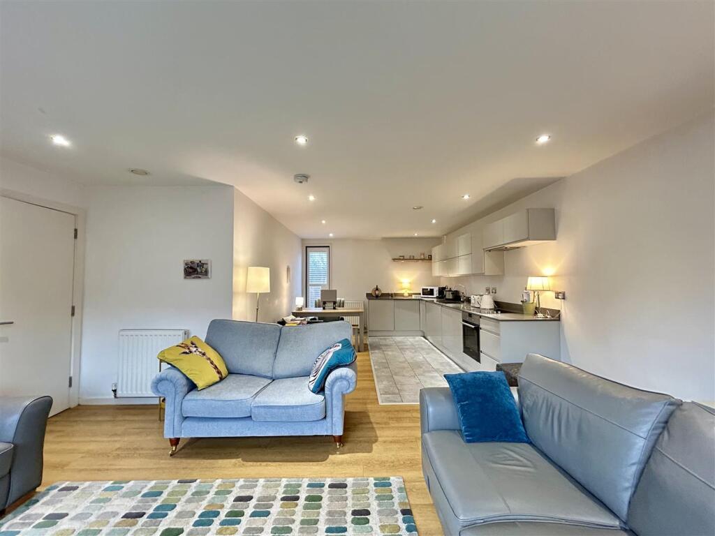 Additional image 29 of High Street, Harborne, Birmingham