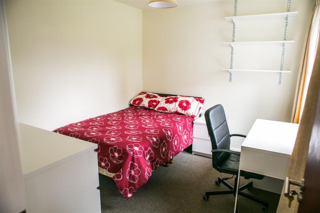 Additional image 31 of Leahurst Crescent, Harborne, Birmingham