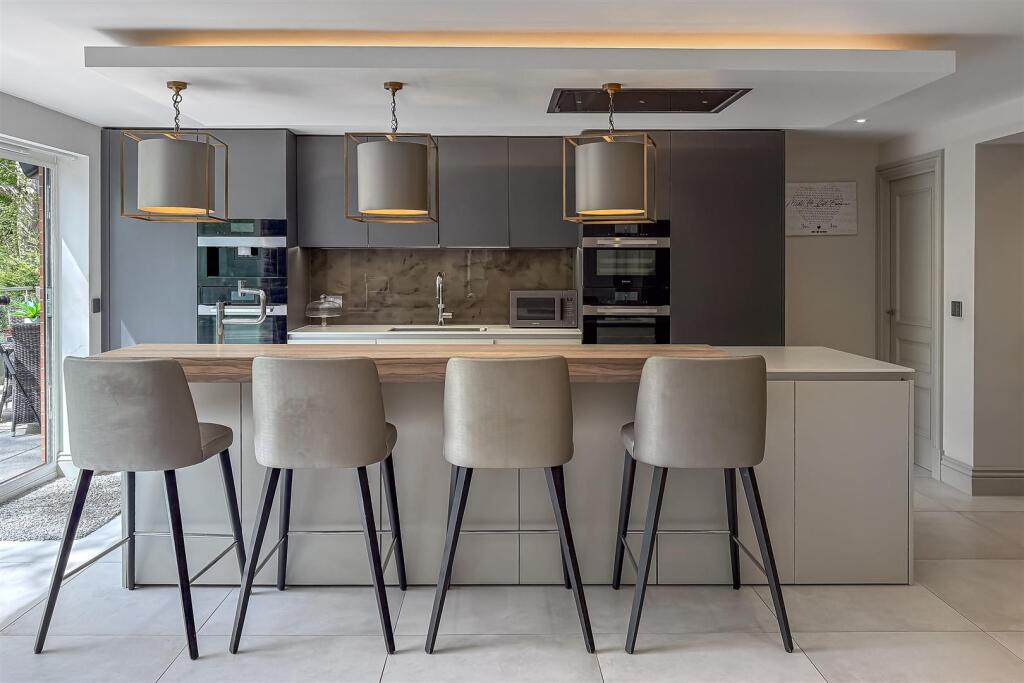 Additional image 9 of Bishops Road, Tewin, Welwyn