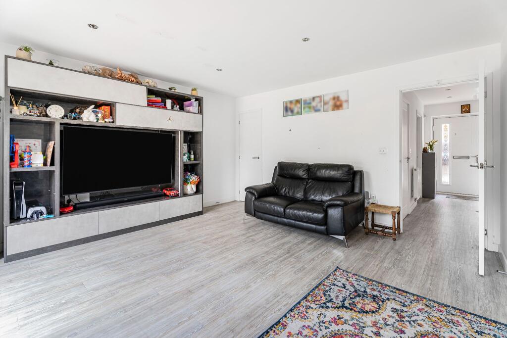 Additional image 5 of Landbeach, Welwyn Garden City, AL7