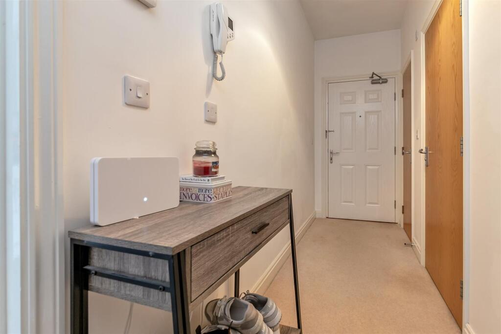 Additional image 6 of Millstone Way, Harpenden