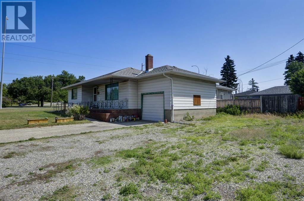 Property image for 4 Laycock Drive NW|Calgary, Alberta T2K2R3