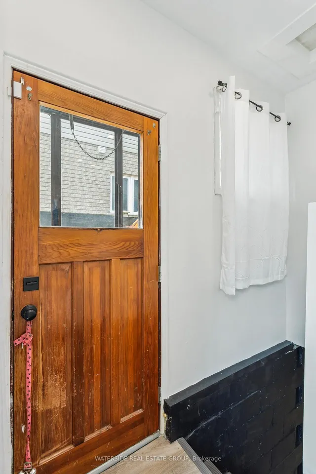 Additional image 38 of 276 Normanhurst Ave