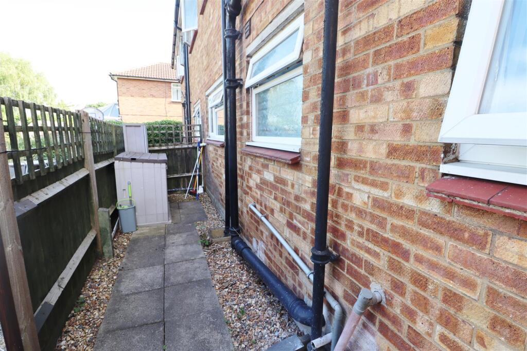 Additional image 9 of Radlett Road, Park Street, Frogmore