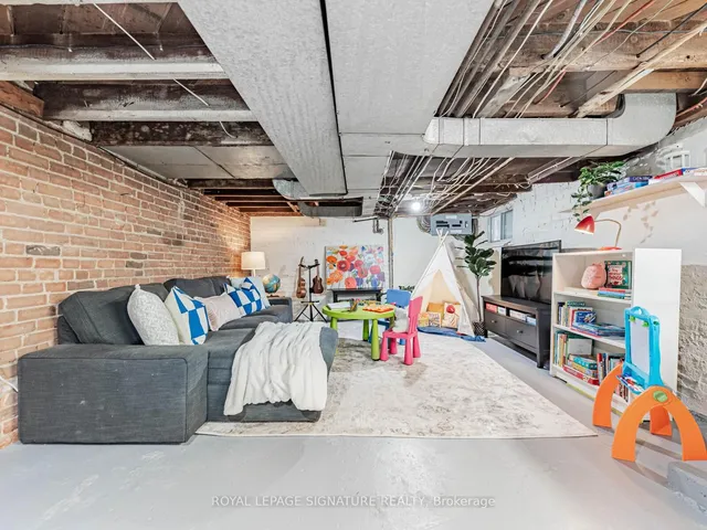 Additional image 33 of 15 Fielding Ave