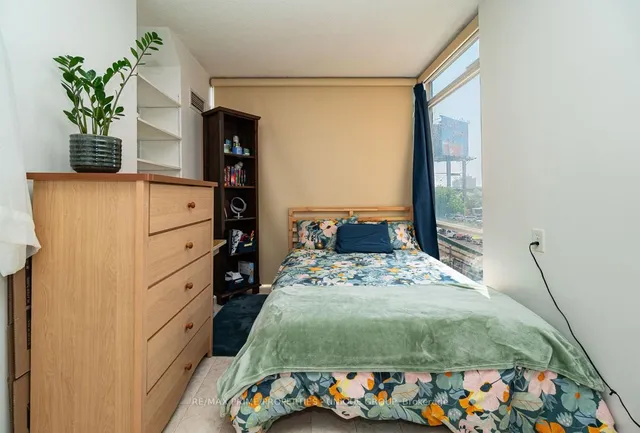 Additional image 16 of 39 Parliament St Unit 314