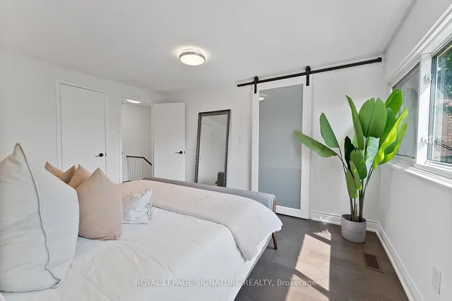 Additional image 24 of 70 Jenny Wrenway