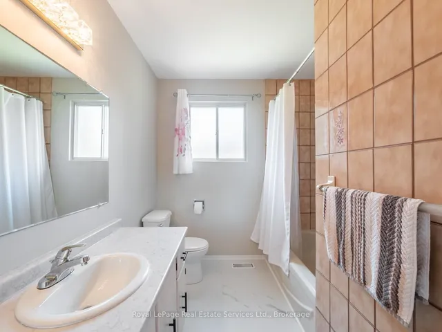 房产图片 21 - 1 Mosswood Lane