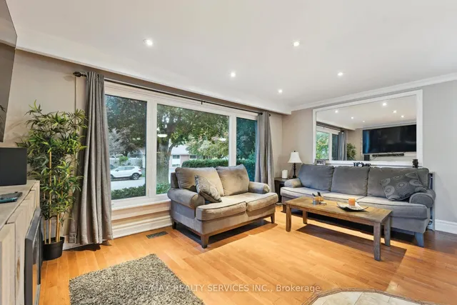 房产图片 5 - 康尼斯顿大道3号