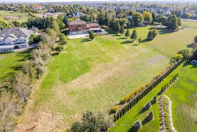 Additional image 42 of 34 Estateview Circ