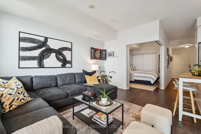 Additional image 16 of 51 East Liberty St Unit 1115