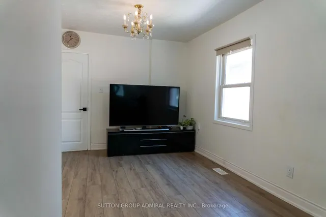 Additional image 31 of 14 Spears St