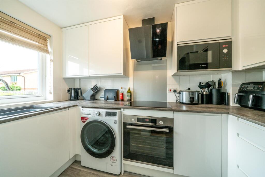 Additional image 8 of Carlbury Close, St. Albans