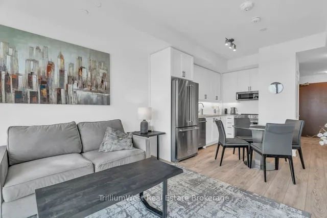 Additional image 19 of 1050 Main St Unit 1004