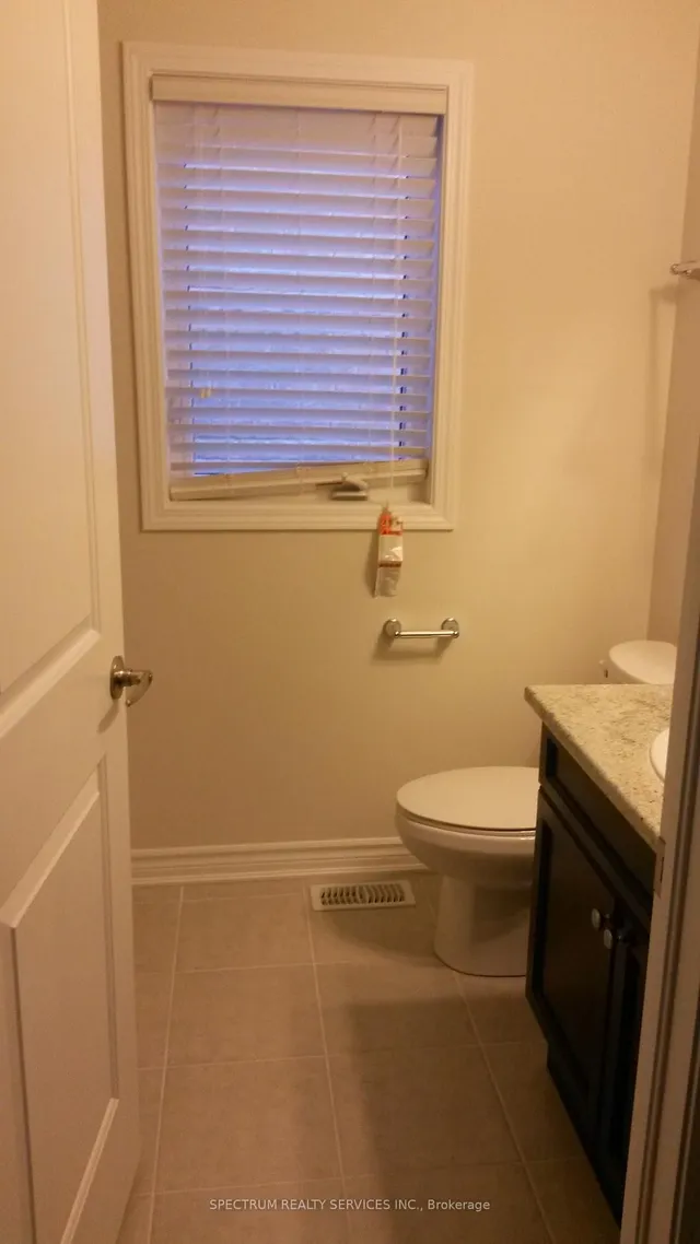 Additional image 5 of 669 Gibson Cres