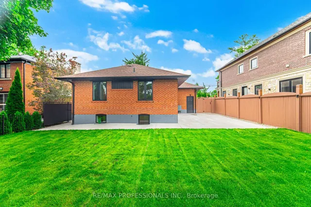 Additional image 49 of 4 Lloyd Manor Rd