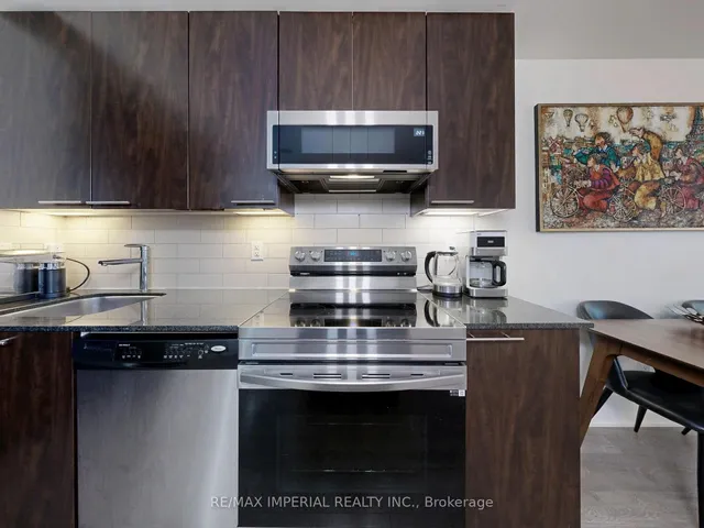 Additional image 11 of 25 Broadway Ave Unit 2004