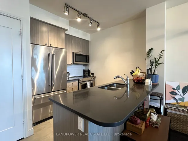 Additional image 16 of 825 Church St Unit 1801