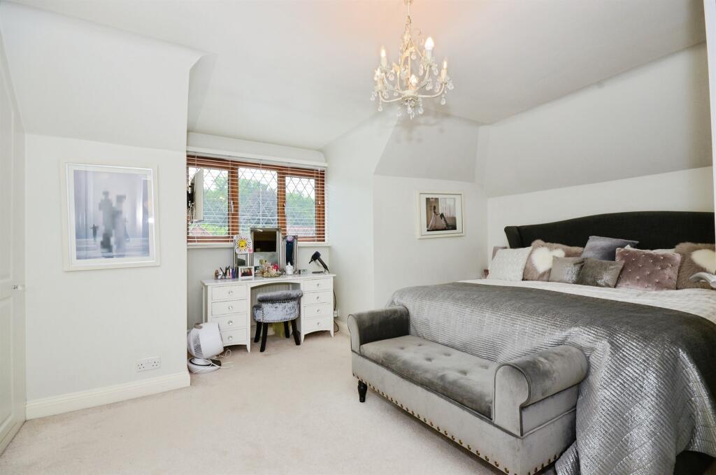 Additional image 10 of Enid Close, Bricket Wood, St. Albans