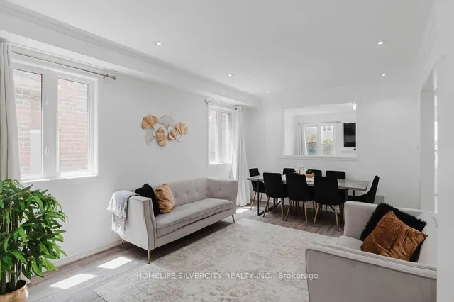 Additional image 4 of 26 Fossil St