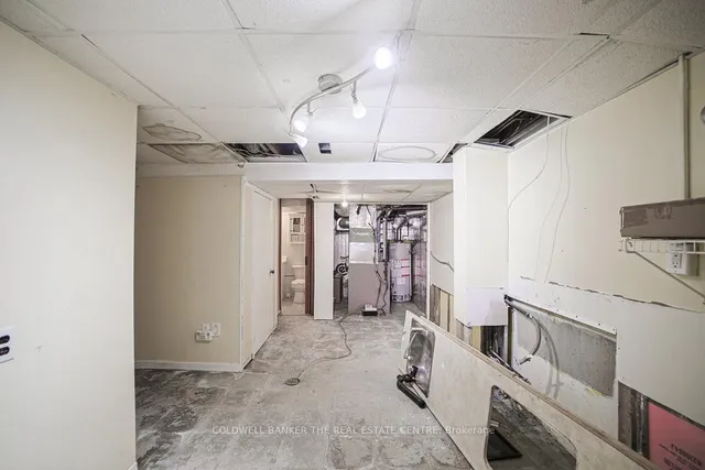 Additional image 41 of 34 Crestview Ave