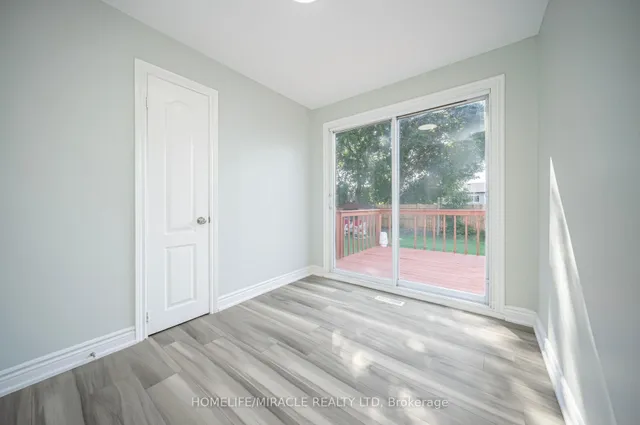 Additional image 26 of 3777 Woodruff Cres