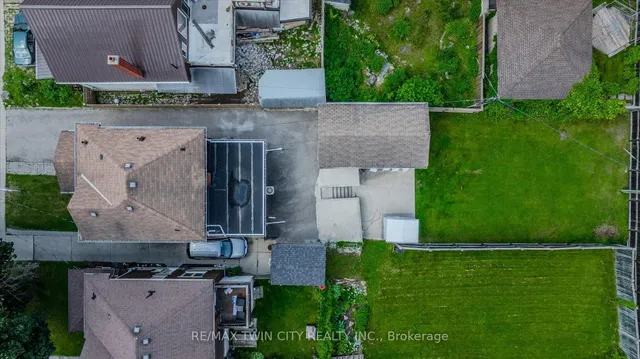 Additional image 41 of 66 Cherry St