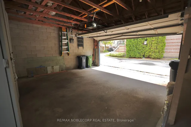 Additional image 40 of D-17 Overlea Blvd