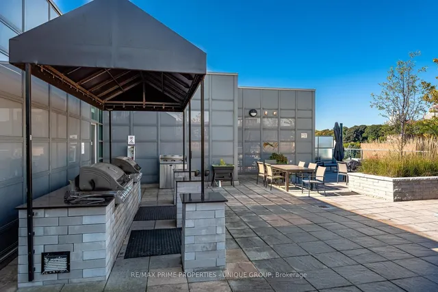 Additional image 32 of 380 Macpherson Ave Unit 209