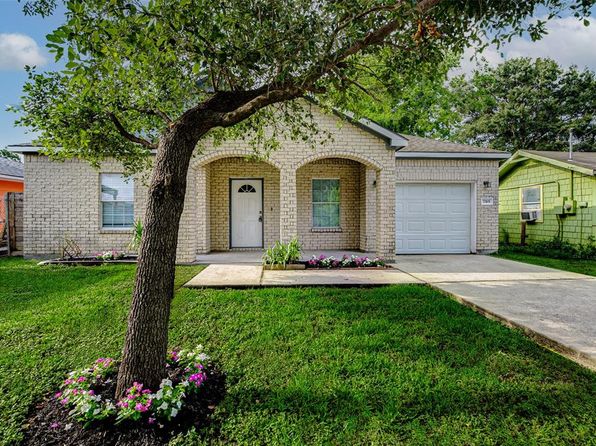 7315 Palestine St, Houston, TX 77020