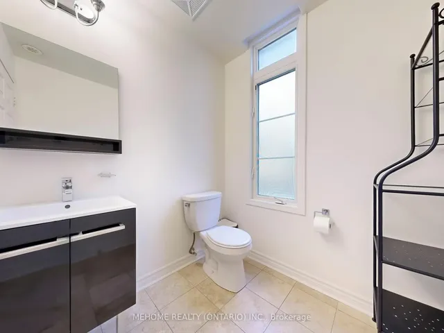 Additional image 11 of 2A Church St Unit 702