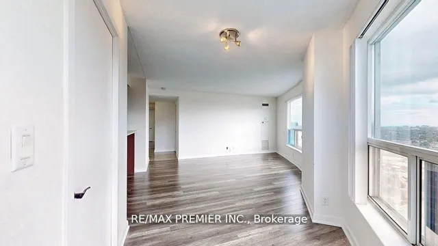 Additional image 7 of 36 Lee Centre Dr Unit 3010