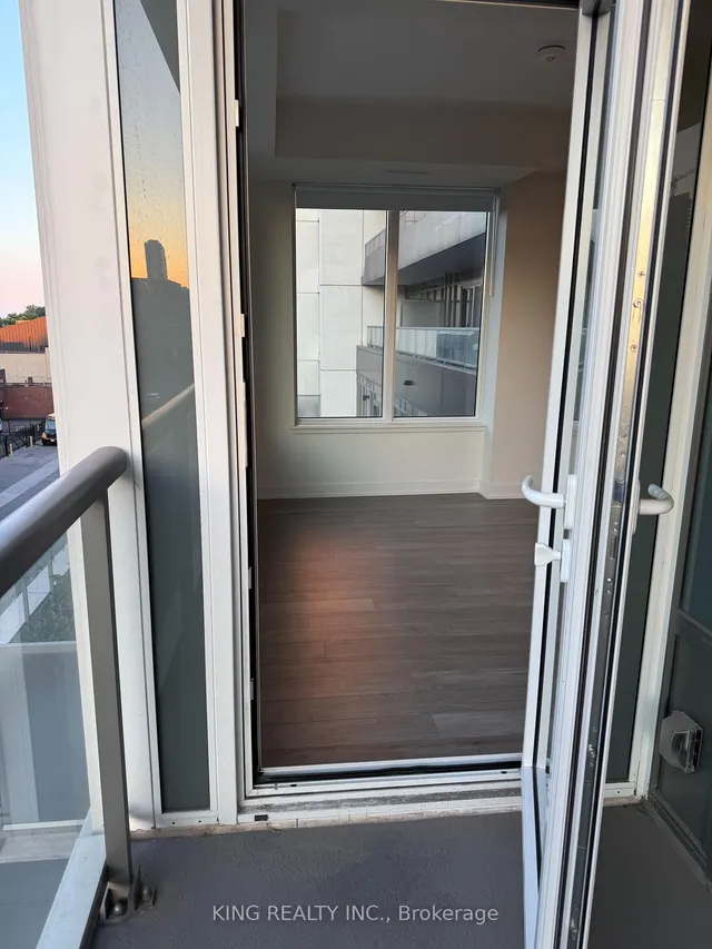 Additional image 6 of 212 King William St Unit 420