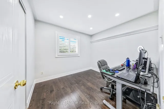 Additional image 21 of 1885 Stevington Cres