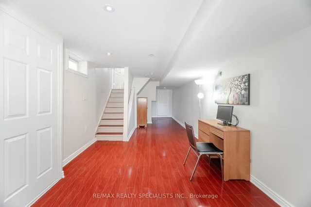 Additional image 31 of 20 Irene Cres