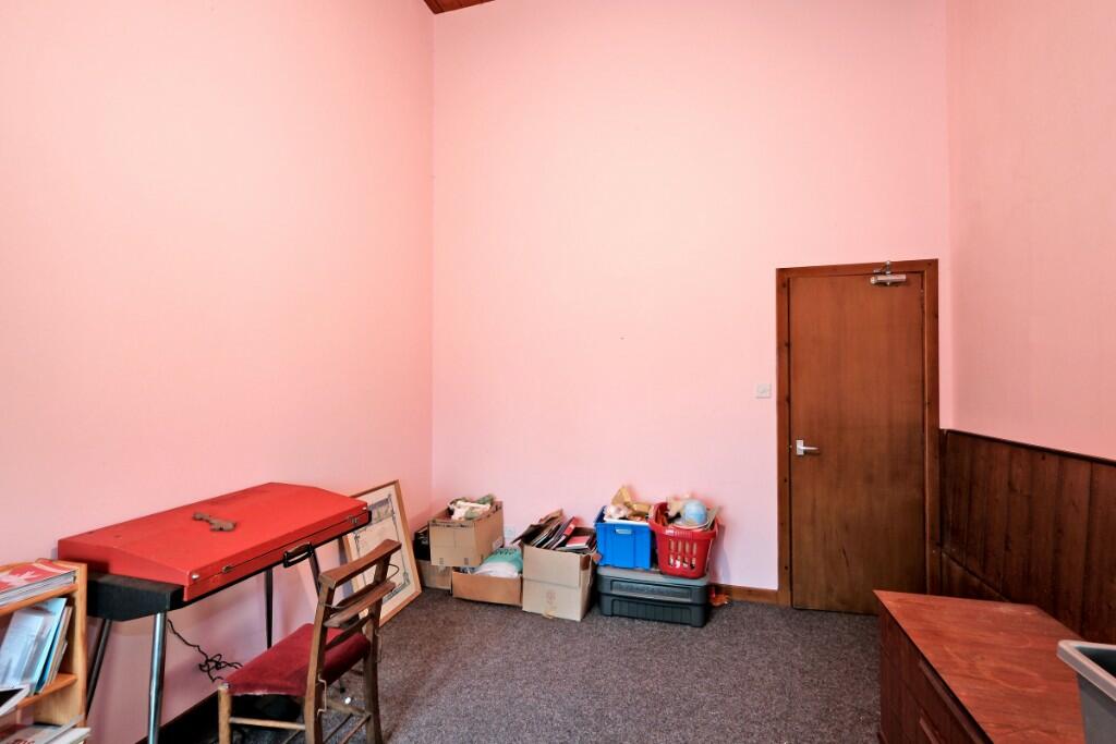 Additional image 10 of CushnieChurchAB33