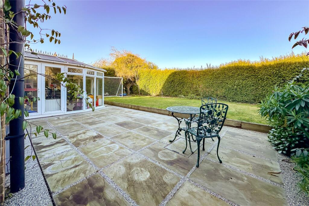 Additional image 14 of South Close, St. Albans, Hertfordshire, AL2