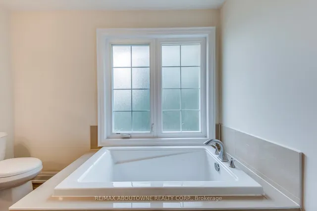 Additional image 27 of 319 Holmes Ave