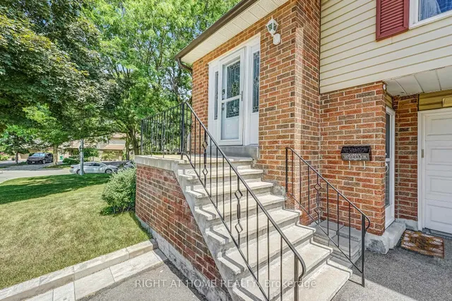 Additional image 3 of 2 Rushmore Cres