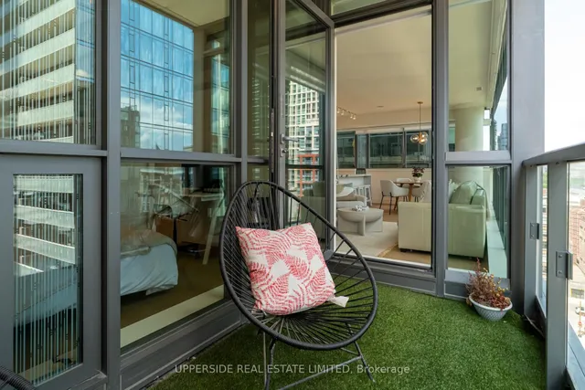 Additional image 26 of 8 Charlotte St Unit 1103