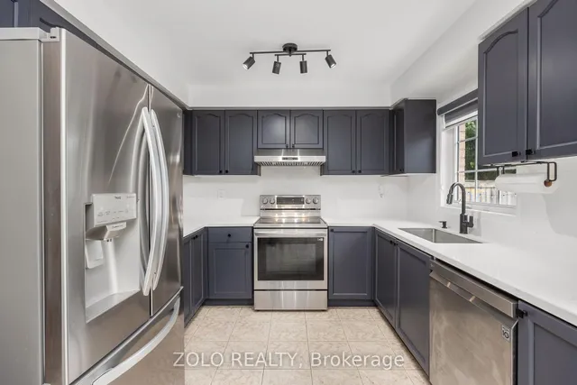 Additional image 17 of 79 Crystalview Cres