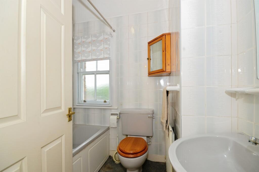 Additional image 12 of Queens Road, Harpenden