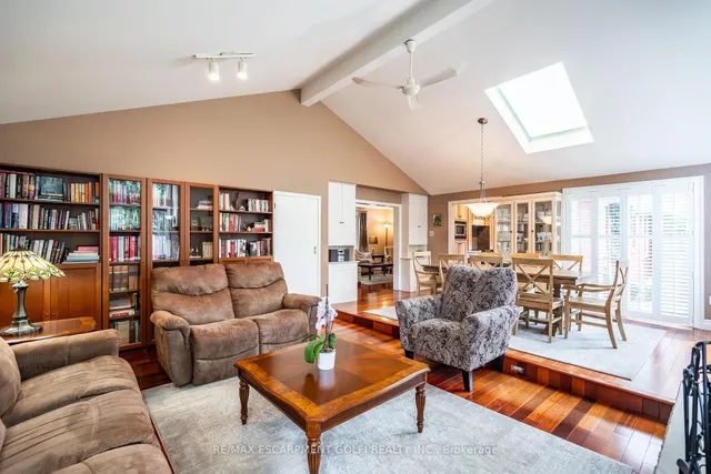 Additional image 12 of 98 Hadley Dr