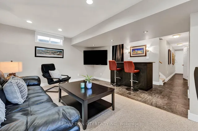 Additional image 19 of 162 EVERGLADE Cres