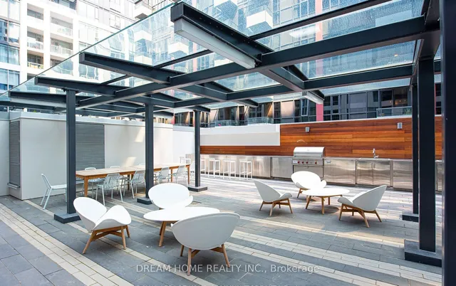 Additional image 11 of 27 Bathurst St Unit 617