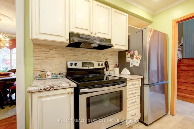 Additional image 46 of 47 Nuttall St
