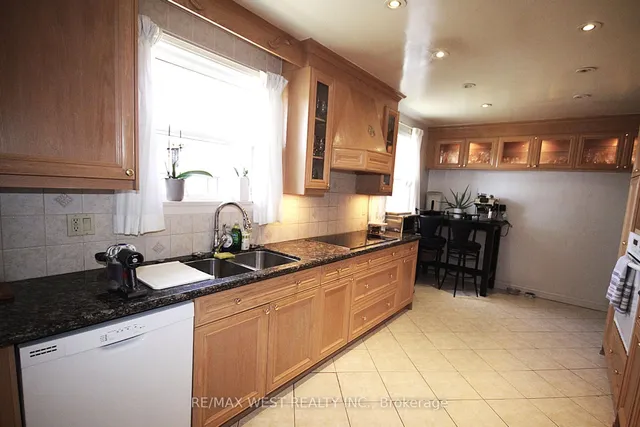 Additional image 5 of 23 Cove Dr