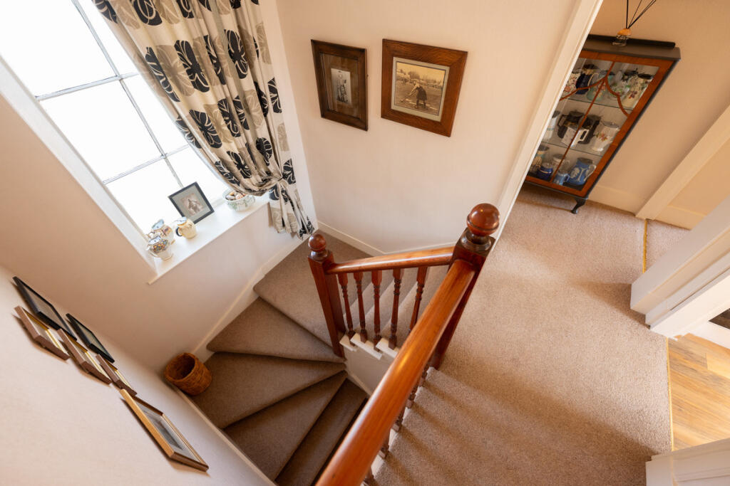 Additional image 34 of St. Catherine Street, Banff, AB45